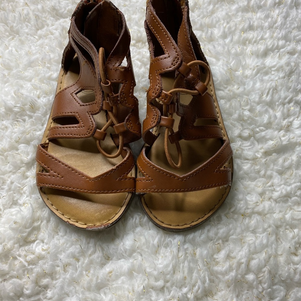 Toddler size 7 shoes